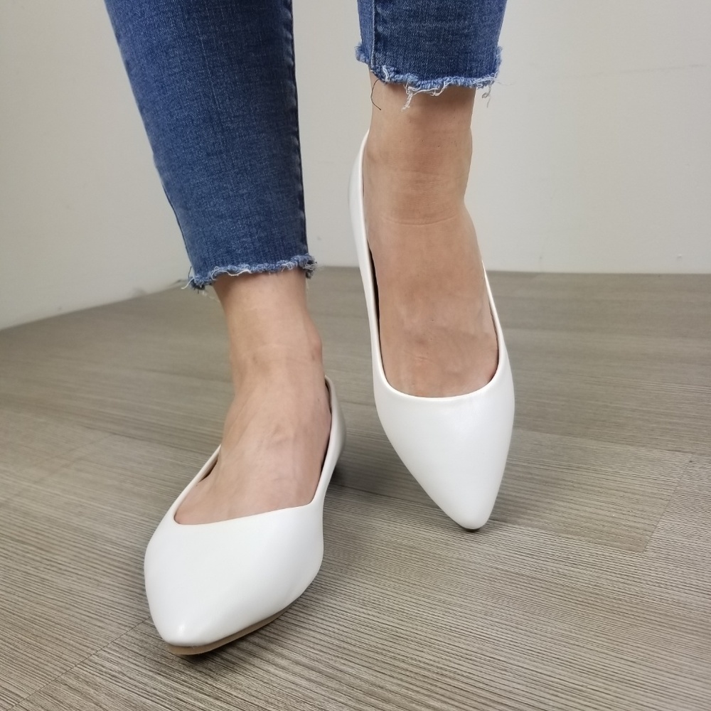 Faux Leather White Pointy Toe Flat Shoes - Picture 8 of 8